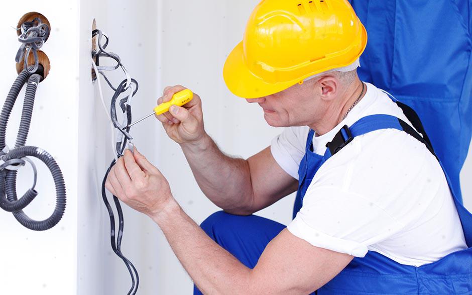 travail électricien Mantes-la-Jolie