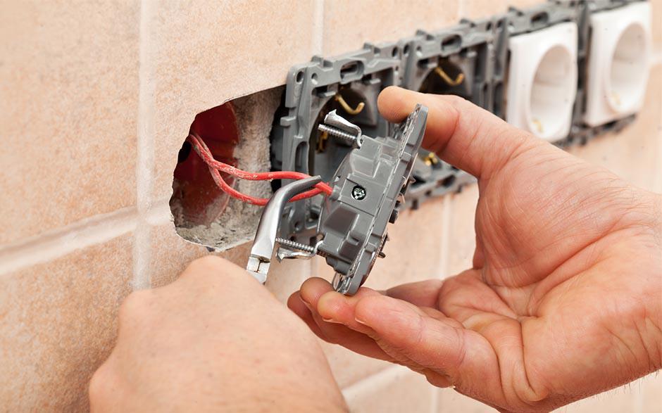 électricien dans le bâtiment Breteuil